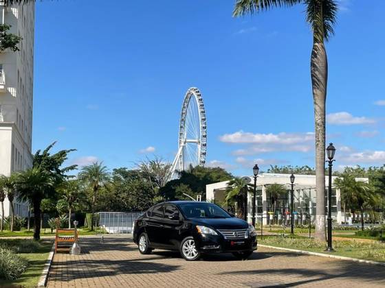 NISSAN SENTRA 2.0 SV 16V FLEX 4P AUTOMÁTICO